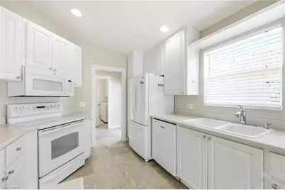 7647 Novara Ct, Naples, FL 34114 - Photo 9
