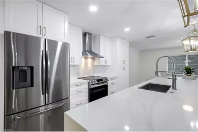 27153 Edenbridge Ct, Bonita Springs, FL 34135 - Photo 7