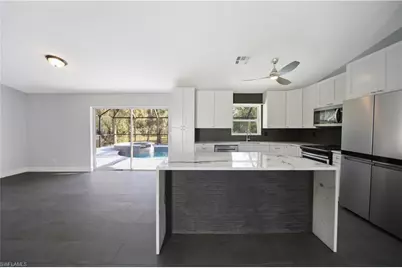 390 35th Ave NE, Naples, FL 34120 - Photo 7