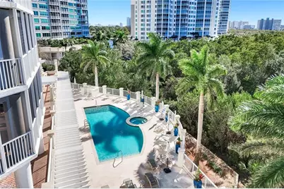 265 Indies Way #T02, Naples, FL 34110 - Photo 31