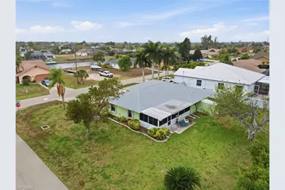 219 SE 16th Ter, Cape Coral, FL 33990 - Photo 35