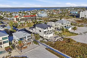 6100 Court St, Fort Myers Beach, FL 33931 - Photo 5