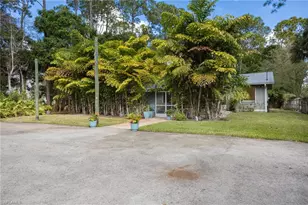 5179 Sycamore Dr, Naples, FL 34119 - Photo 23