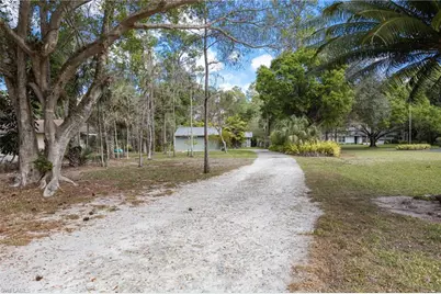 5179 Sycamore Dr, Naples, FL 34119 - Photo 21