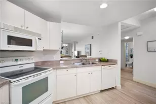 3009 Driftwood Way, Naples, FL 34109 - Photo 9