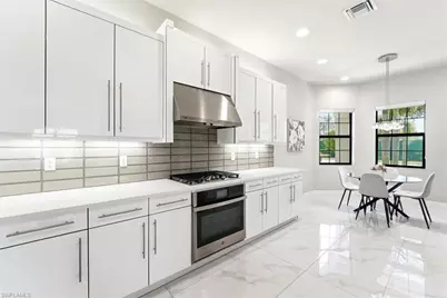 4512 Aurora St, Naples, FL 34119 - Photo 7