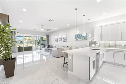 4512 Aurora St, Naples, FL 34119 - Photo 3