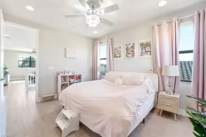 4512 Aurora St, Naples, FL 34119 - Photo 17