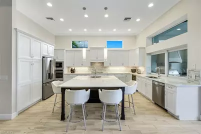 5715 Clarendon Dr, Naples, FL 34113 - Photo 7