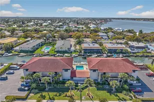 1400 Blue Point Ave, Naples, FL 34102 - Photo 17