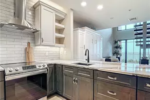 2745 1st St, Fort Myers, FL 33916 - Photo 5