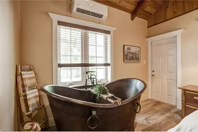 7146 Congdon Rd, Fort Myers, FL 33908 - Photo 9