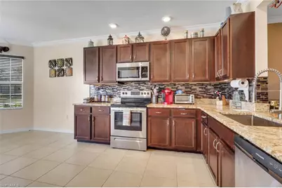 3440 Acapulco Cir, Cape Coral, FL 33909 - Photo 7