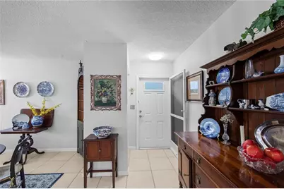 256 Palm Dr #1, Naples, FL 34112 - Photo 5