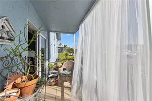 256 Palm Dr, Naples, FL 34112 - Photo 23