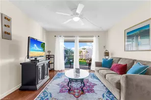 150 Turtle Lake Ct, Naples, FL 34105 - Photo 1