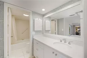 517 Lake Louise Cir, Naples, FL 34110 - Photo 11