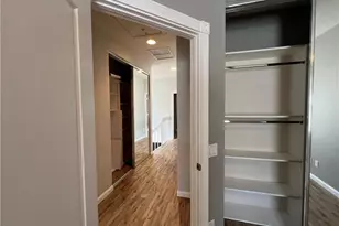 5365 Cove Cir, Naples, FL 34119 - Photo 33