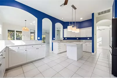 982 Fountain Run, Naples, FL 34119 - Photo 15