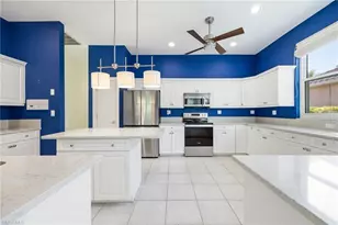 982 Fountain Run, Naples, FL 34119 - Photo 11