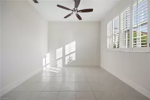 982 Fountain Run, Naples, FL 34119 - Photo 9