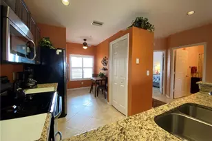 230 Vintage Cir, Naples, FL 34119 - Photo 5