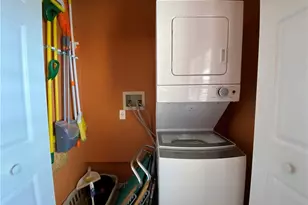 230 Vintage Cir, Naples, FL 34119 - Photo 19