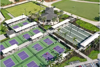 344 Edgemere Way N #33, Naples, FL 34105 - Photo 37