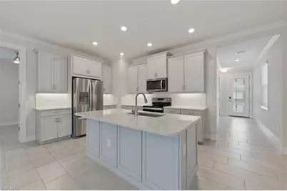 28310 Captiva Shell Loop, Bonita Springs, FL 34135 - Photo 9