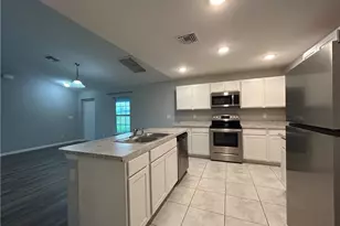 1515 NW 18th Terrace, Cape Coral, FL 33993 - Photo 3