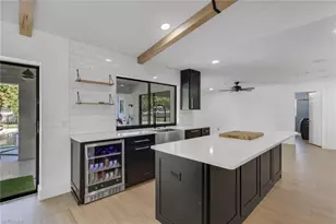 10450 Windsor Way, Naples, FL 34109 - Photo 15
