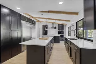 10450 Windsor Way, Naples, FL 34109 - Photo 13