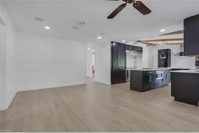 10450 Windsor Way, Naples, FL 34109 - Photo 9