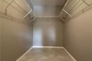 354 Dover Pl, Naples, FL 34104 - Photo 17