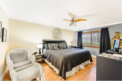 200 Palm Dr #7 R, Naples, FL 34112 - Photo 9