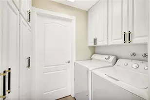 6210 Towncenter Cir, Naples, FL 34119 - Photo 35