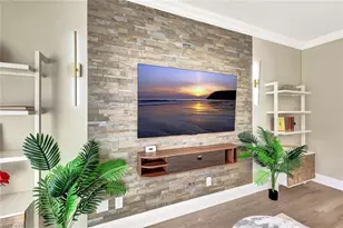 6210 Towncenter Cir, Naples, FL 34119 - Photo 5