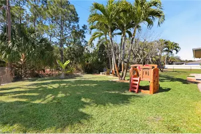 267 Cypress Way W, Naples, FL 34110 - Photo 43