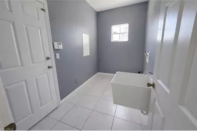 2502 10th St W, Lehigh Acres, FL 33971 - Photo 15