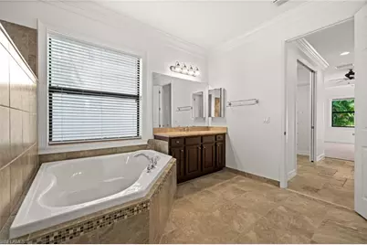 3312 Pacific Dr, Naples, FL 34119 - Photo 19