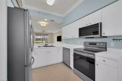 2690 Cypress Trace Cir #3214, Naples, FL 34119 - Photo 5