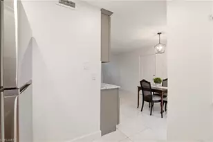 1450 Green Valley Cir, Naples, FL 34104 - Photo 13