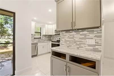 1450 Green Valley Cir #502, Naples, FL 34104 - Photo 9