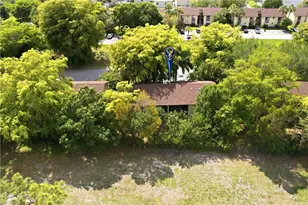 1450 Green Valley Cir, Naples, FL 34104 - Photo 39