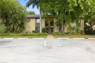 1450 Green Valley Cir, Naples, FL 34104 - Photo 1