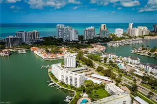 300 Park Shore Dr, Naples, FL 34103 - Photo 25