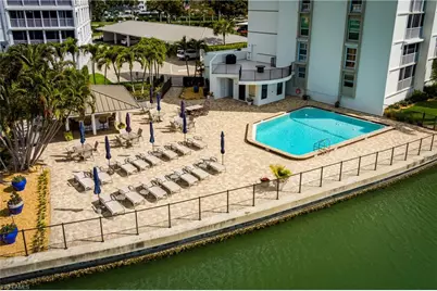 300 Park Shore Dr #3D, Naples, FL 34103 - Photo 23