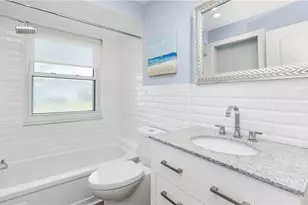 54 Hilo Ct, Naples, FL 34112 - Photo 23