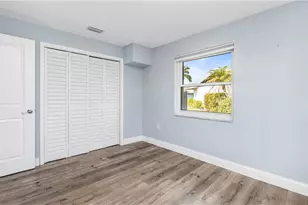 54 Hilo Ct, Naples, FL 34112 - Photo 17