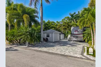 10067 Ramblewood Ct, Fort Myers, FL 33905 - Photo 5